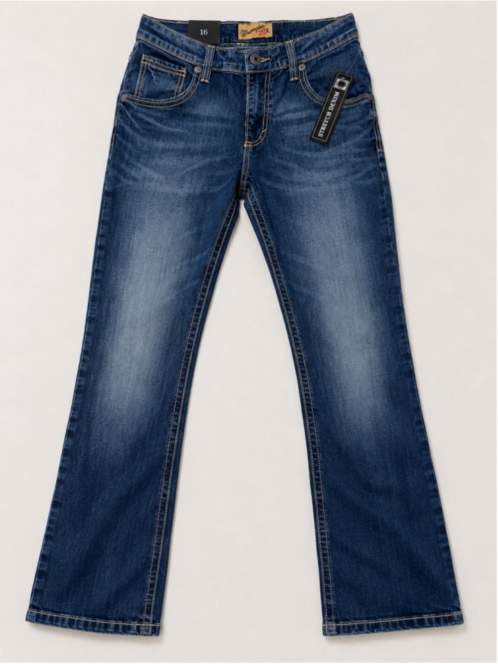 New with tags Wrangler 20X women's bootcut jeans in size 16.